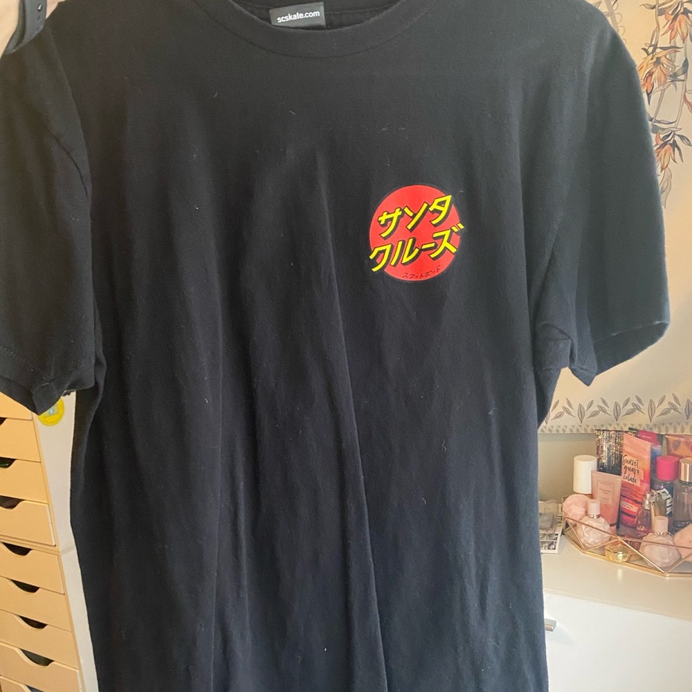 Santa Cruz black tee